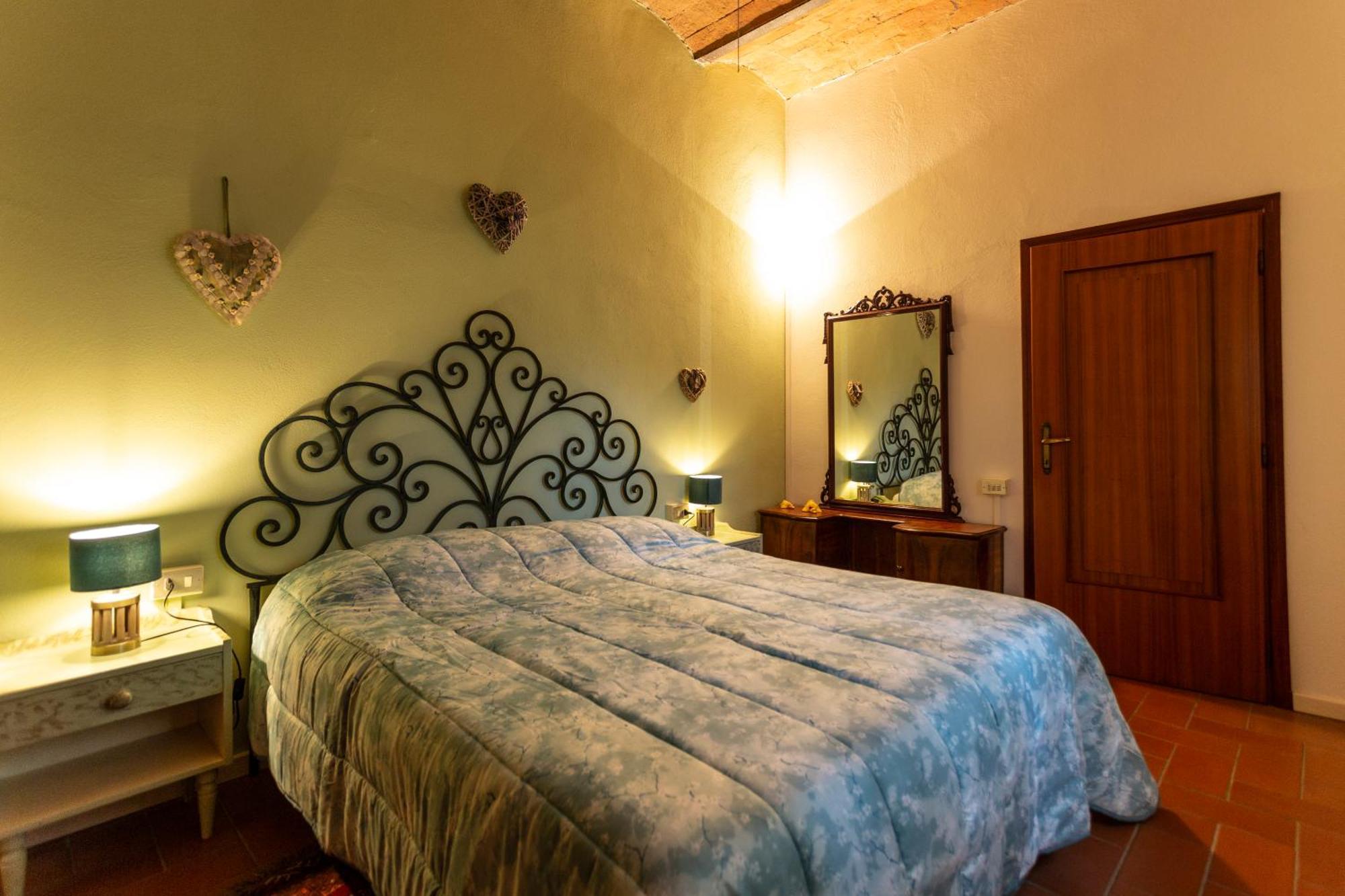 Agriturismo Girasole Gambassi Terme Bagian luar foto