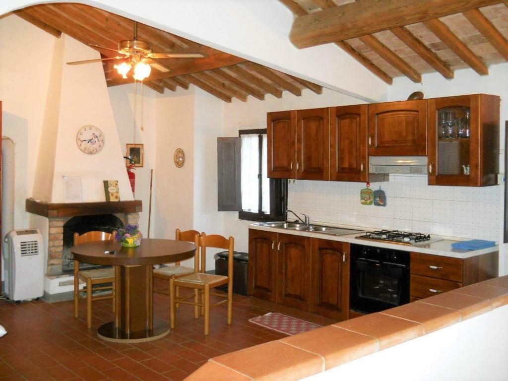 Agriturismo Girasole Gambassi Terme Bagian luar foto